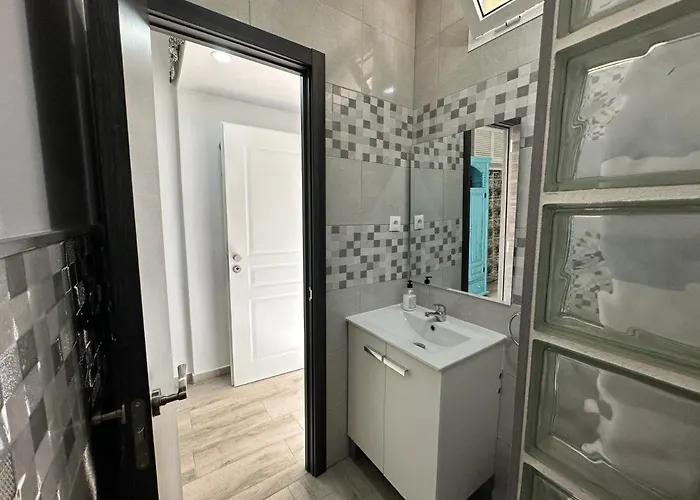 Apartamento - Recién Reformado, Piscina, Playa A 10 Minutos, Centro A 5 Minutos *