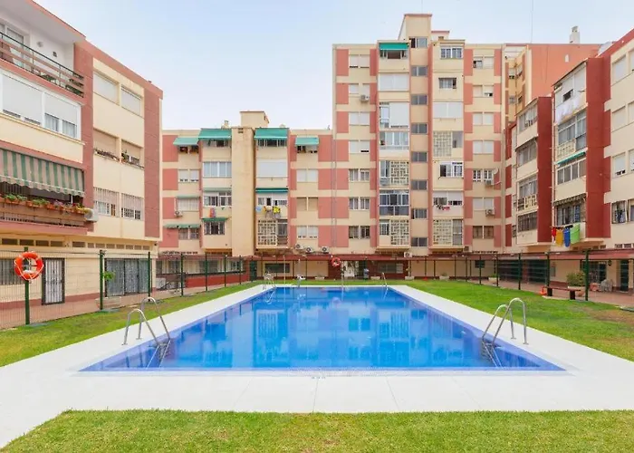 - Recién Reformado, Piscina, Playa A 10 Minutos, Centro A 5 Minutos Torremolinos